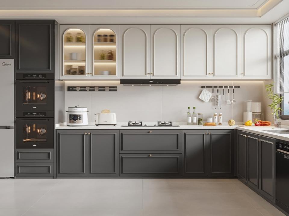 European kitchen cabinets