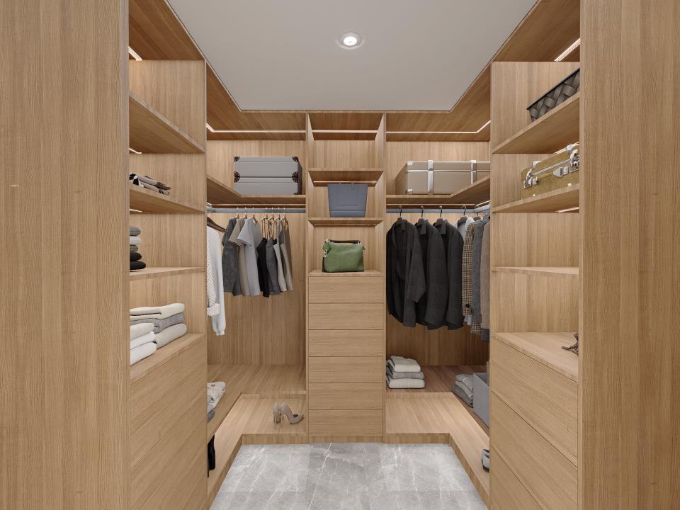 Walk-in Closet