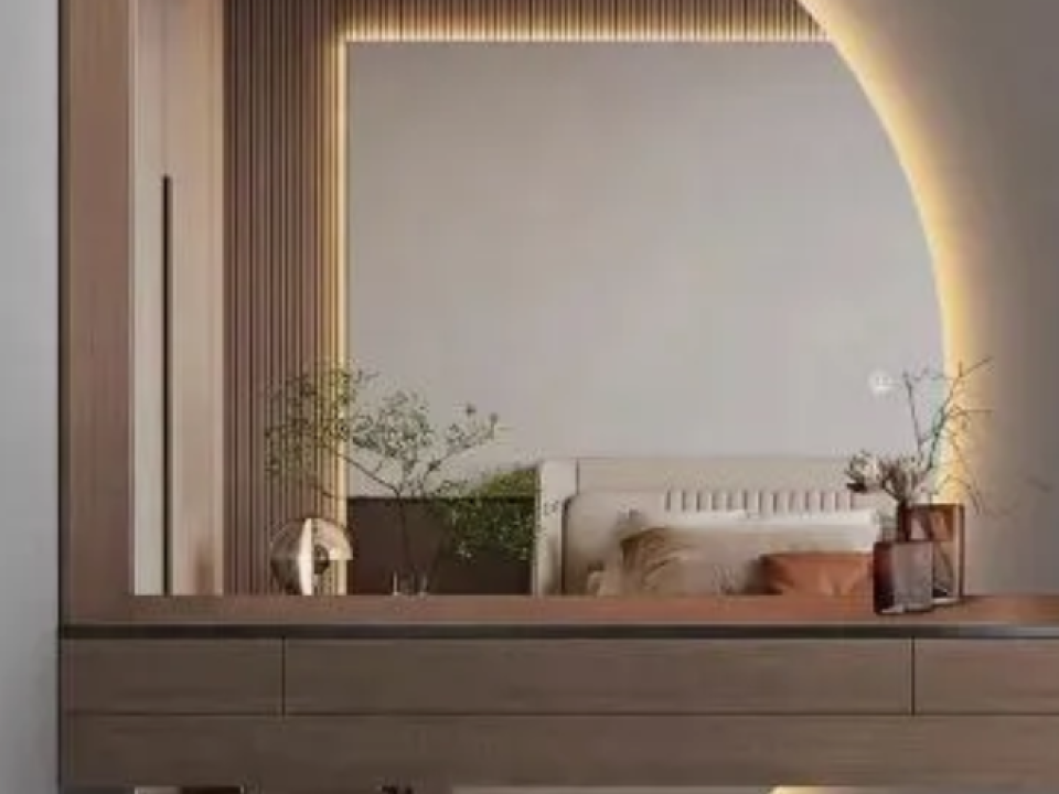 Intelligent mirror cabinet
